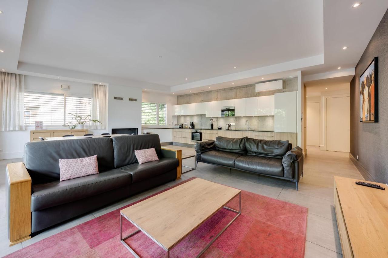 Le Kube - Appartements De Prestige Au Centre D'Анси Екстериор снимка